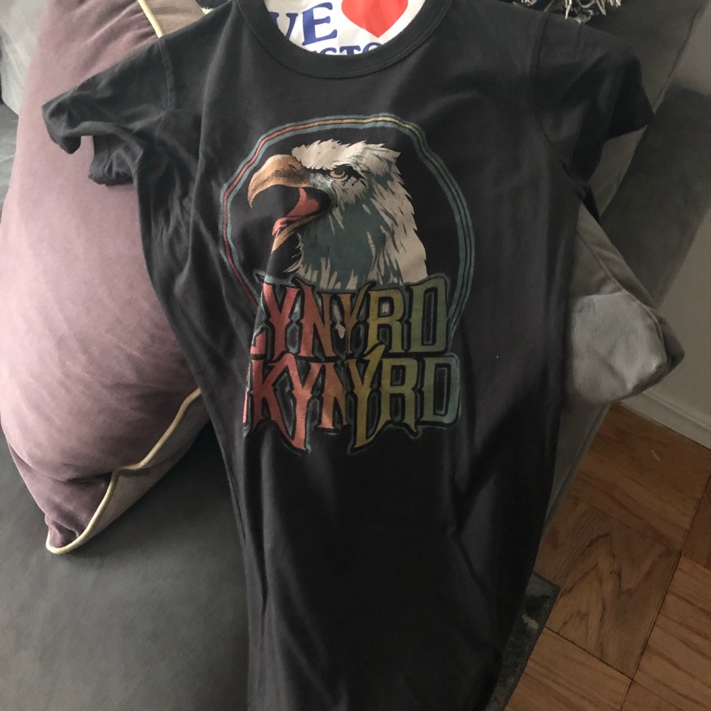Like new! Black Junk Food signature LS tee!